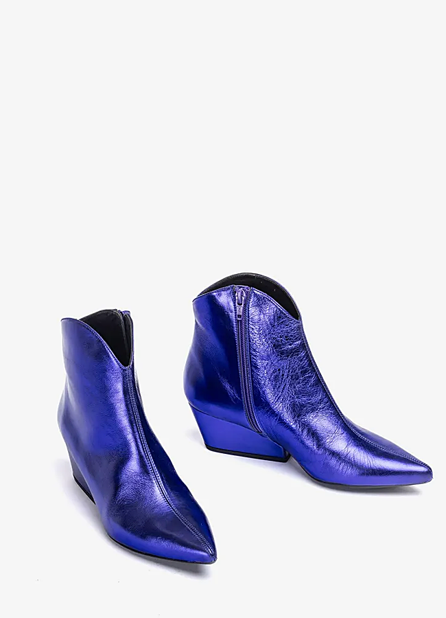 Imagen - Botines violetas de Unisa