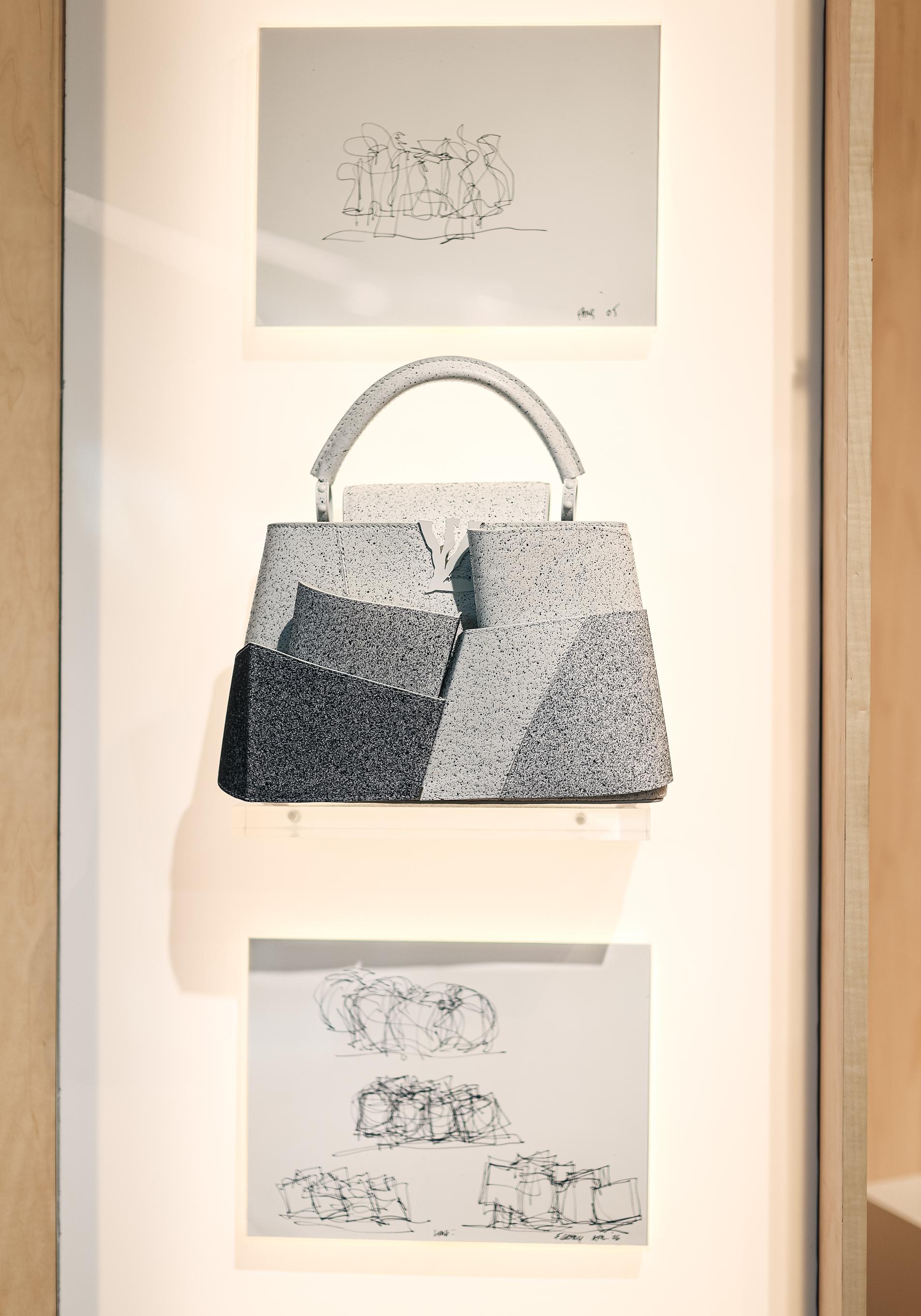Bolso de Louis Vuitton diseñado por Frabk Ghery e inspirado en el Guggenheim.