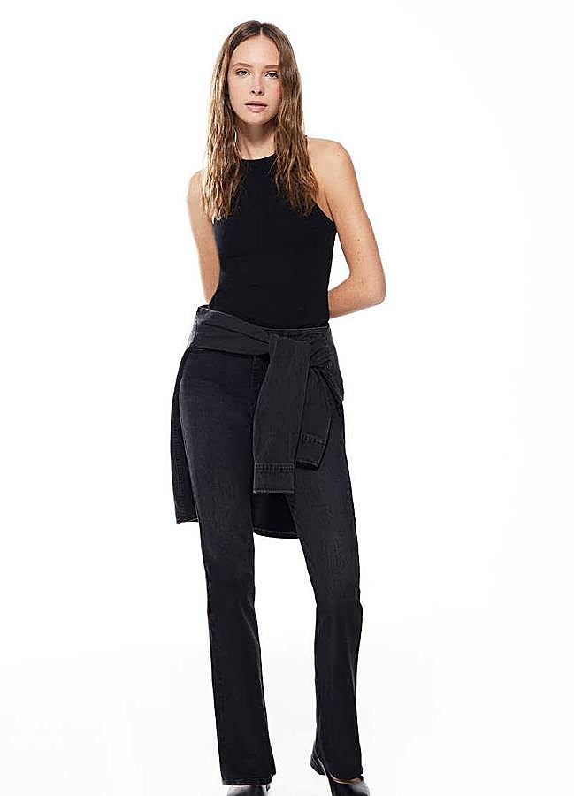 Imagen - Vaqueros bootcut en negro