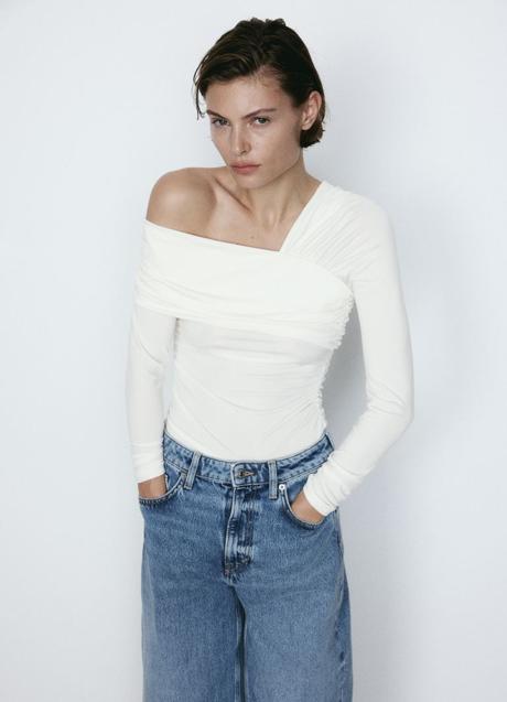 Imagen - Top asimétrico de H&M (19,99 euros)