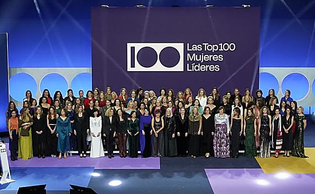 La foto de familia con Las Top100 Mujeres Líderes.