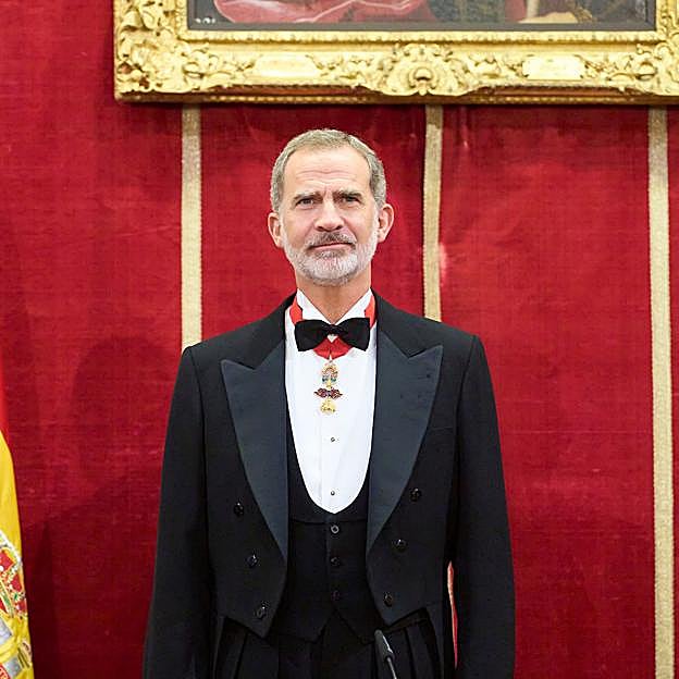 Felipe de Borbón inicia su segunda década como monarca y jefe de Estado. 