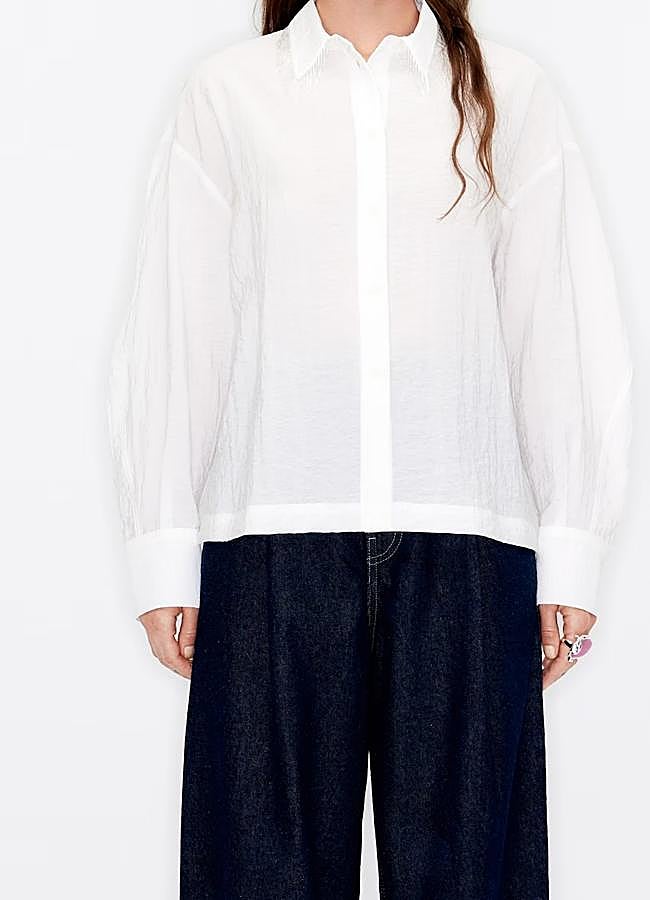 Imagen - Blusa blanca con mangas abullonadas de Bimba y Lola, 66 euros