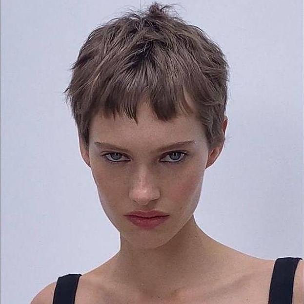 Modelo con wixie cut corto