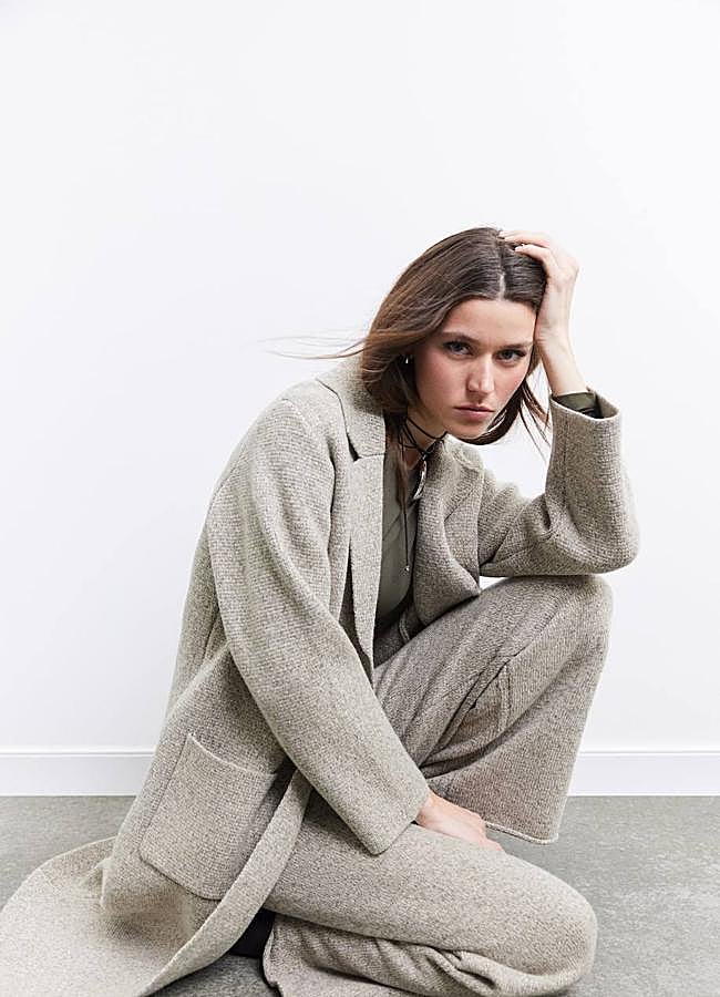 Imagen - Conjunto de punto con cárdigan y pantalón de lana