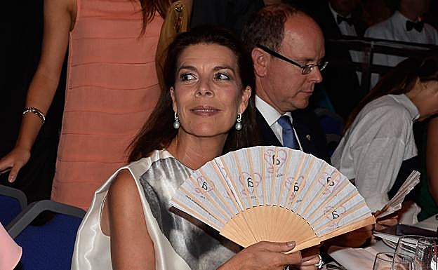 Carolina de Mónaco junto al príncipe Alberto. 