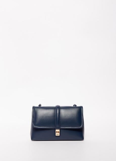 Imagen - Bolso azul marino de Sfera (16,99 euros)