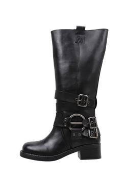 Imagen secundaria 2 - Qué zapatos se llevan en 2024 y cuáles no