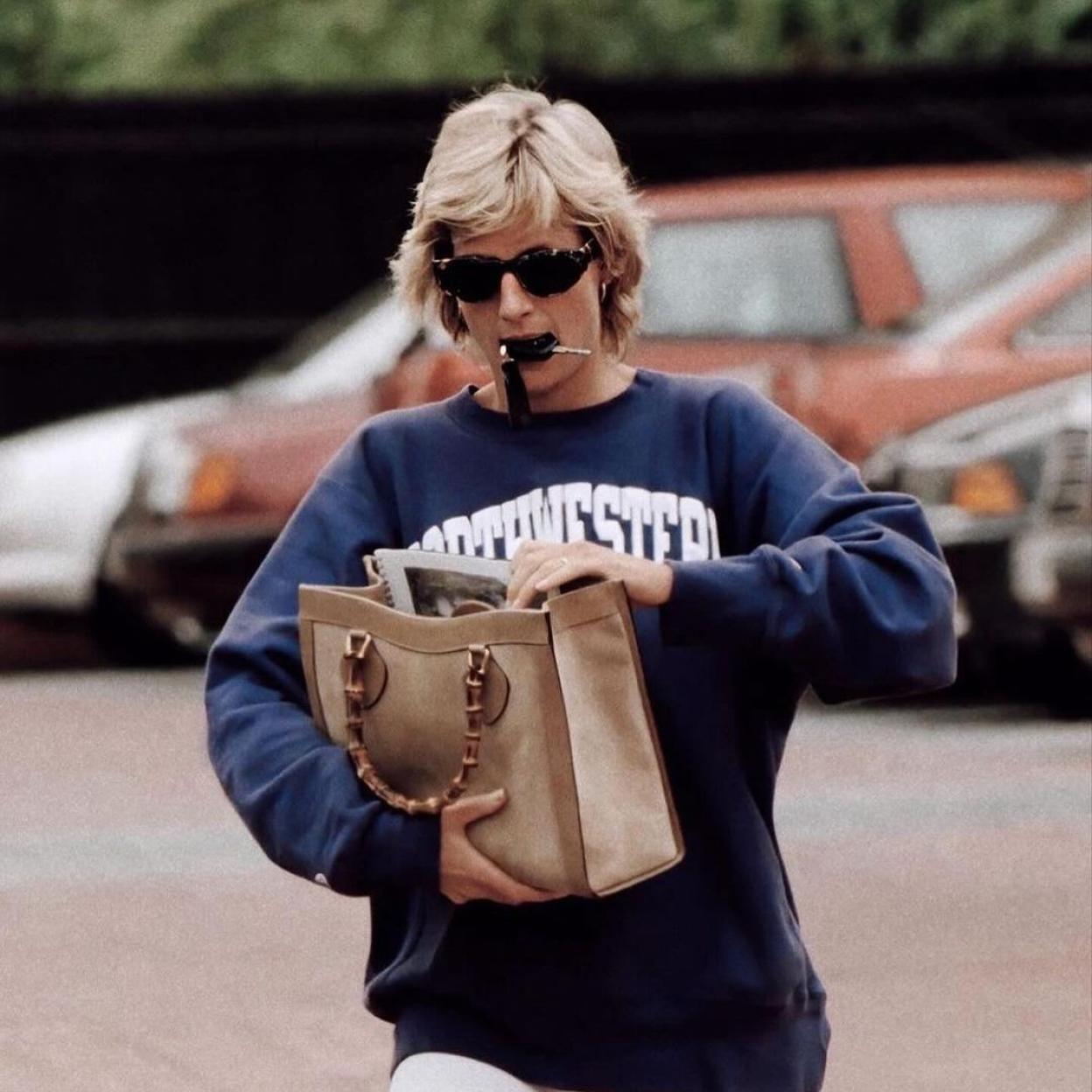 Diana de Gales con sudadera.