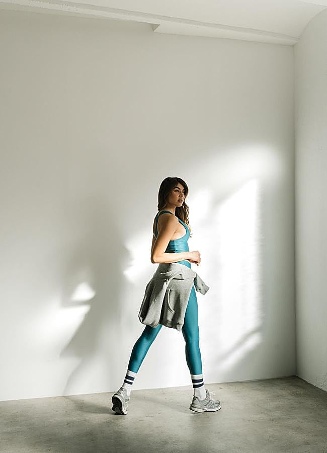 Imagen - Mujer con ropa deportiva. / BRADHY