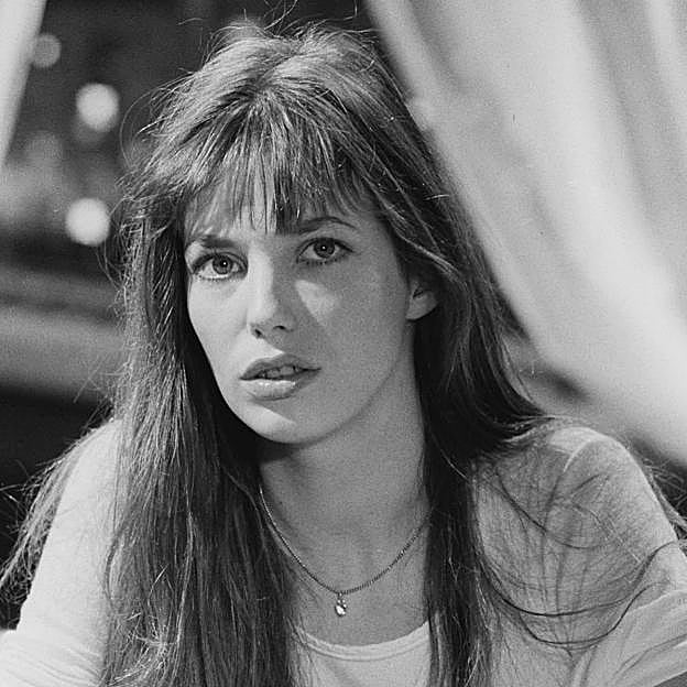 Flequillo Birkin: así es el corte de pelo más solicitado en peluquerías este 2024