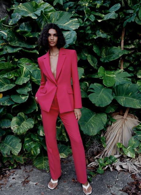 Imagen - Americana rosa de Zara (55,99 euros)