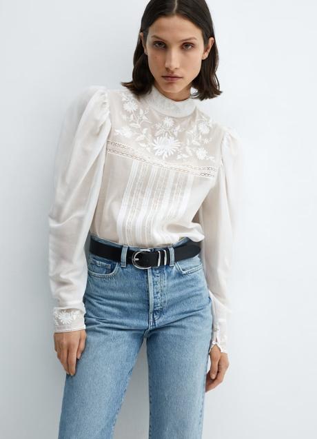 Imagen - Blusa con bordados de Mango (39,99 euros)