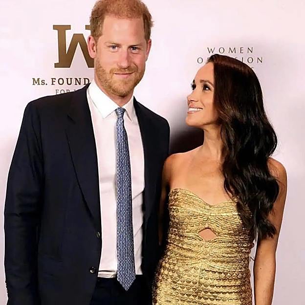 Los duques de Sussex, Harry y Meghan Markle, en una alfombra roja reciente. 