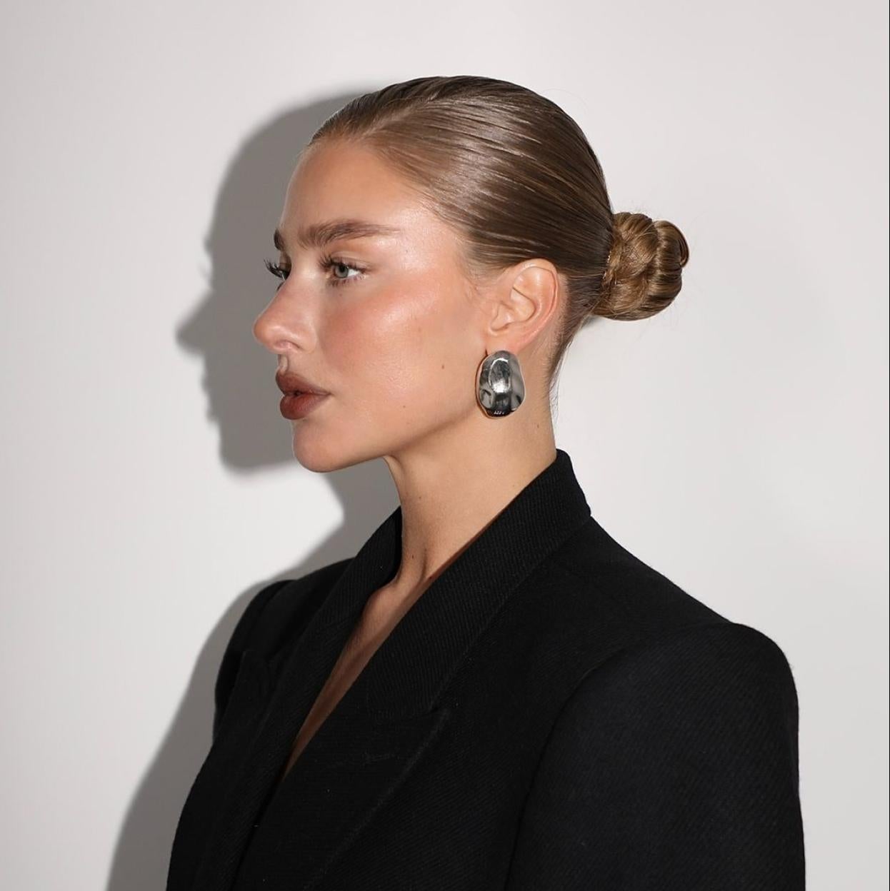 Cómo hacer un efecto laminado de cejas en casa