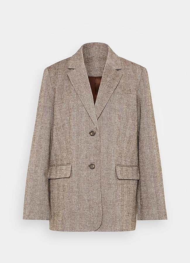 Imagen - Americana marrón claro de NA-KD, 69,95 euros.