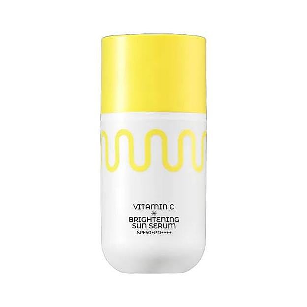 Vitamin C Brightening Sun Serum. Precio: 15,55 euros