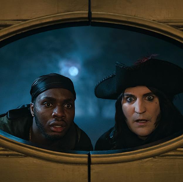 Imagen de la comedia británica de Apple TV+ sobre el legendario bandolero británico Dick Turpin.