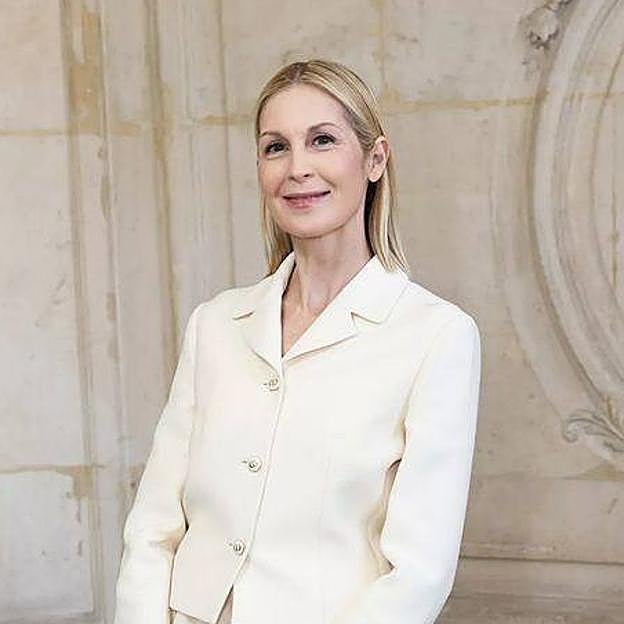 Kelly Rutherford con melena midi recta