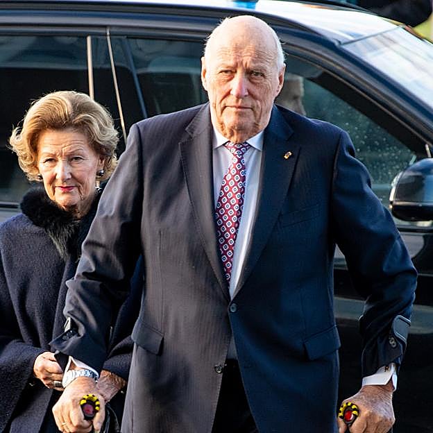 El plan secreto para evacuar al rey Harald de Noruega de Malasia: continúa el misterio sobre su enfermedad 