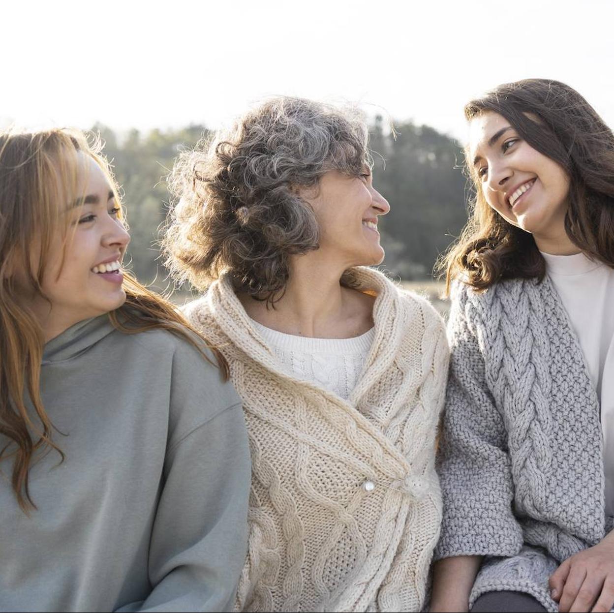 Madre pasando tiempo con sus hijas.