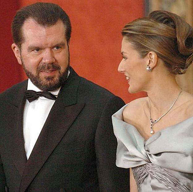 Jesús Ortiz, con su hija la reina Letizia. 