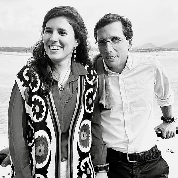 El joyero de Teresa Urquijo, novia de Almeida: las impresionantes sortijas y tiaras familiares que no podrá lucir en su boda (y por qué)