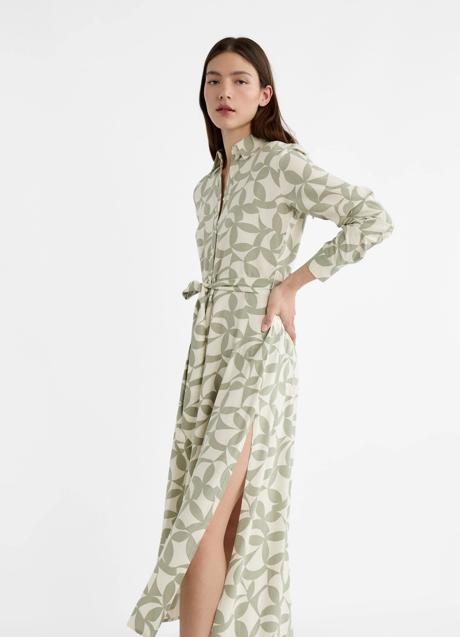 Imagen - Vestido midi de Stradivarius (25,99 euros)