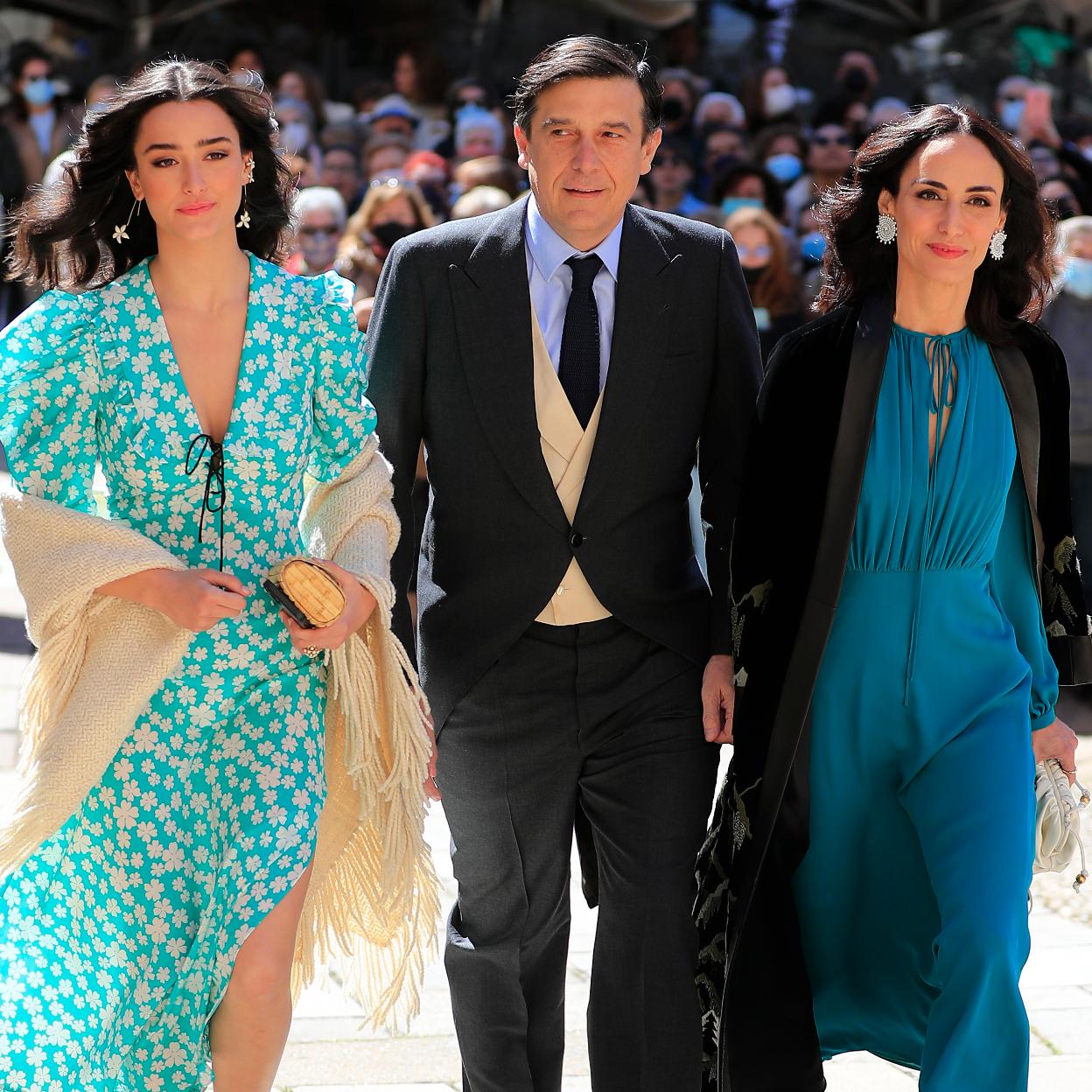 Manuel Falcó junto a su mujer, Amparo Corsini, y su hija. 