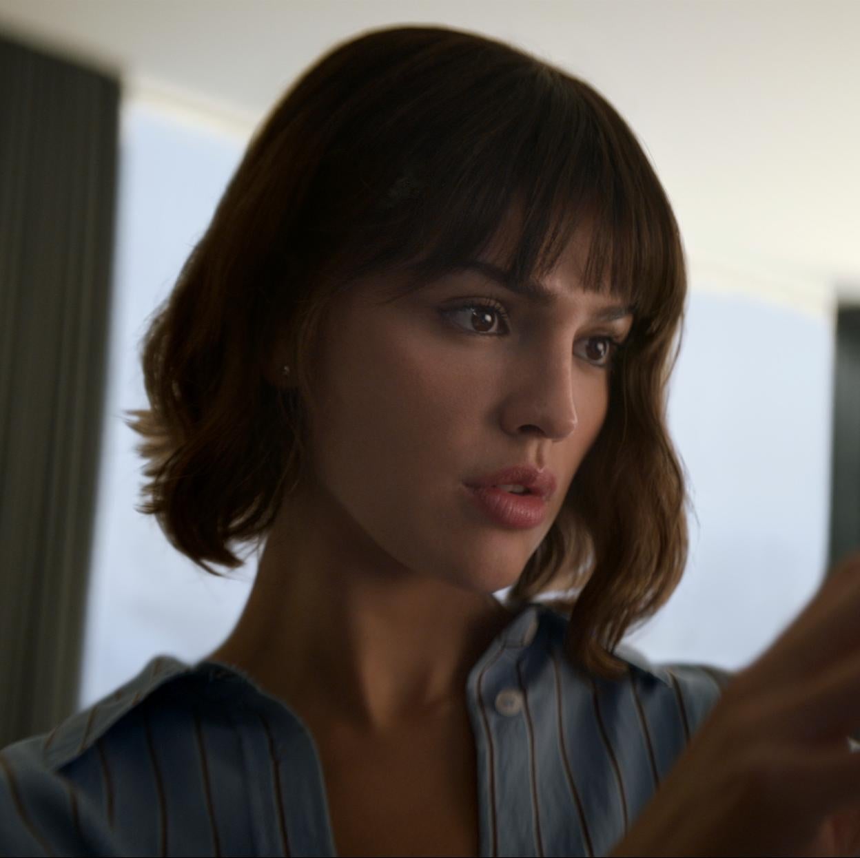 La actriz mexicana Eiza González en una imagen de la serie de ciencia-ficción El problema de los tres cuerpos.