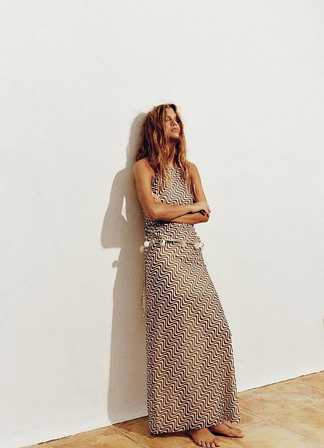 Imagen - Conjunto de top y falda estampada de Zara.