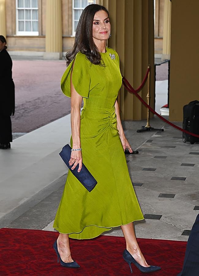 Imagen - La reina Letizia con el vestido de Victoria Beckham. / GTRES