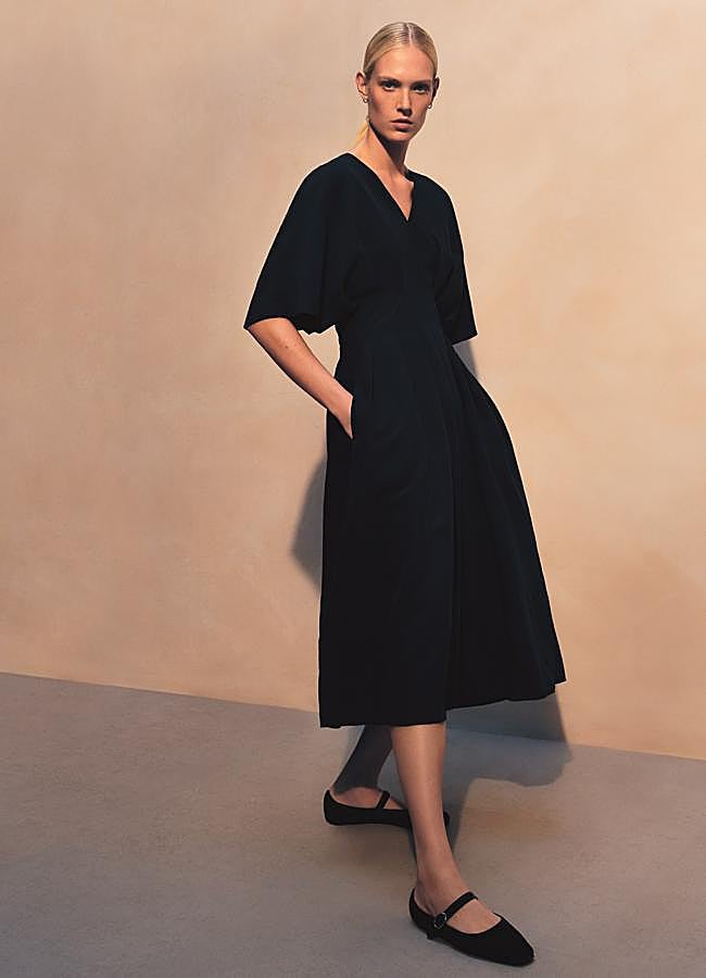 Imagen - Vestido negro con vuelo de Primark. Cuesta 28 euros.