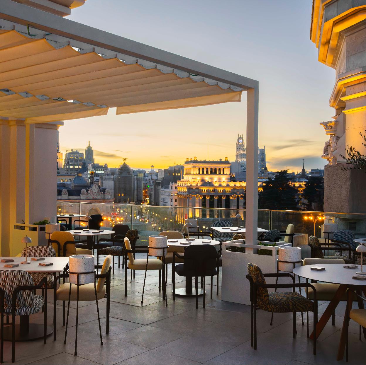 La terraza de Cornamusa Cibeles, uno de los place to be en Madrid para esta primavera.