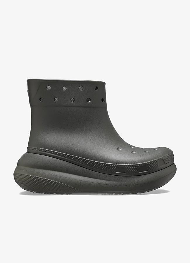 Imagen - Botín negro de agua de Crocs, 48,99 euros,