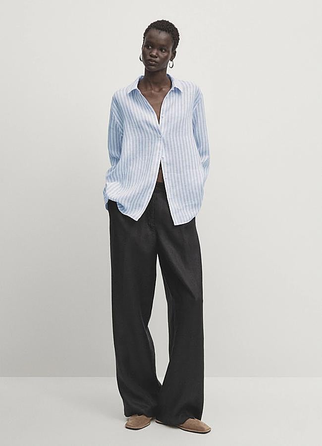 Imagen - Camisa de rayas azules de Massimo Dutti, 39,95 euros.