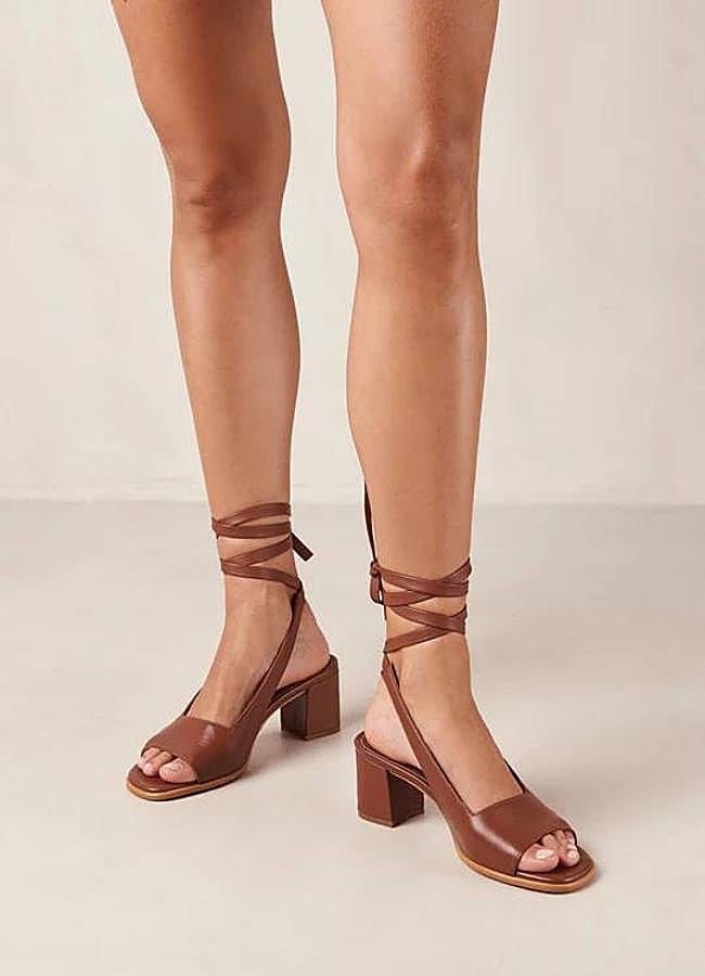 Imagen - Sandalias de tacón con cintas para atar al tobillo