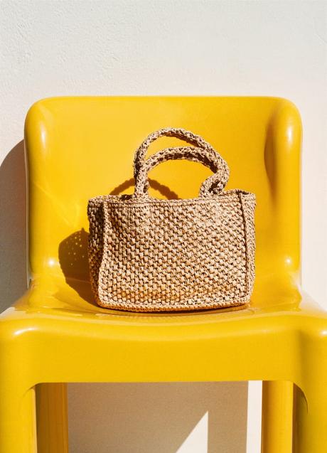 Imagen - Bolso de rafia de Mango (39,99 euros)