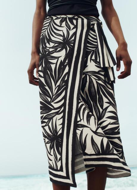 Imagen - Falda estampada de Zara (29,99 euros)