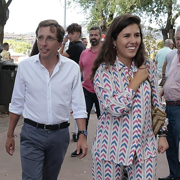 José Luis Martínez-Almeida y Teresa Urquijo y Moreno. 