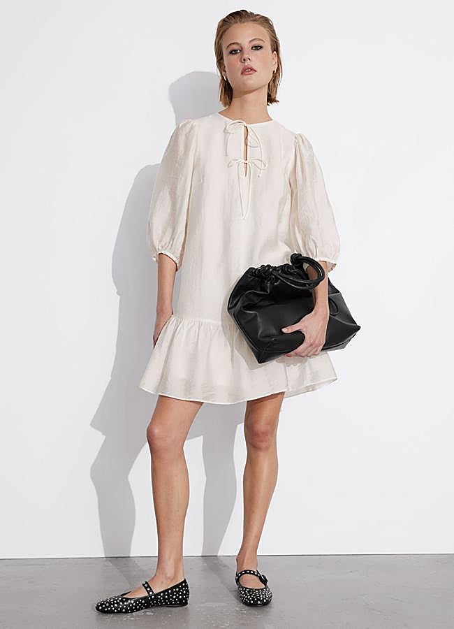 Imagen - Vestido corto de manga corta de &Other Stories, 69 euros.