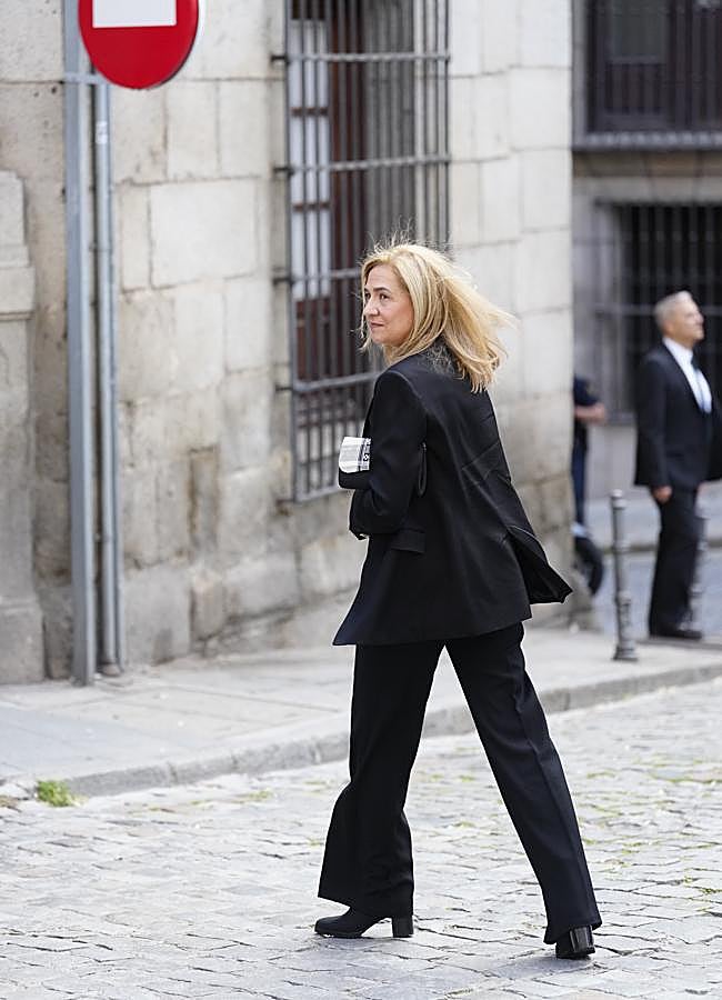Imagen - La infanta Cristina con un traje negro. / LIMITED PICTURES