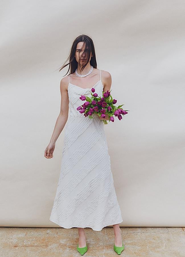 Imagen - Vestido lencero de Sfera, 29,99 euros.