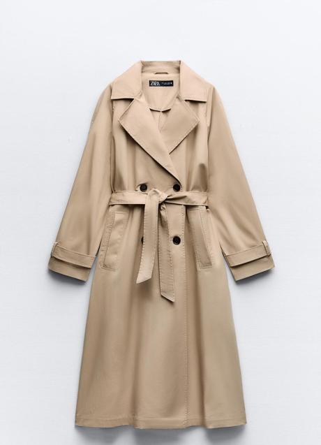 Imagen - Gabardina básica con doble botonadura de Zara (59,99 euros)