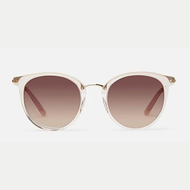 Imagen principal - Las gafas de sol que se llevan en 2024: tres tendencias imprescindibles