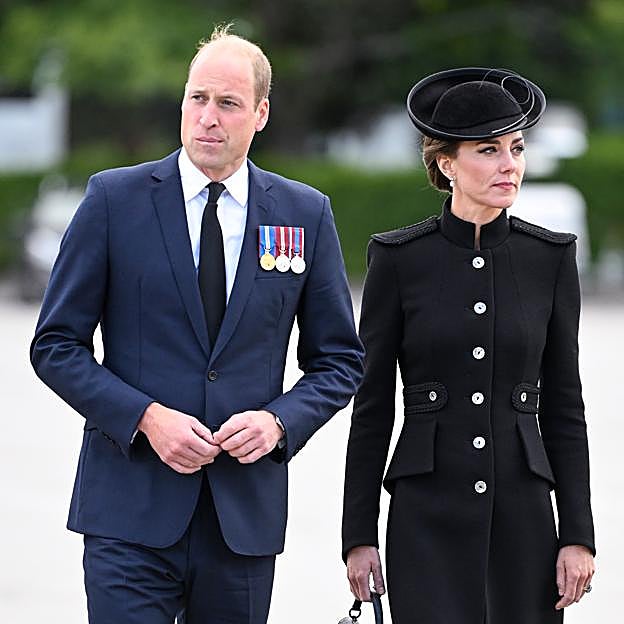 Kate Middleton y el príncipe Guillermo en una imagen juntos. 