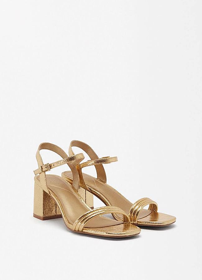 Imagen - Sandalias de tacón bajo metalizado en dorado