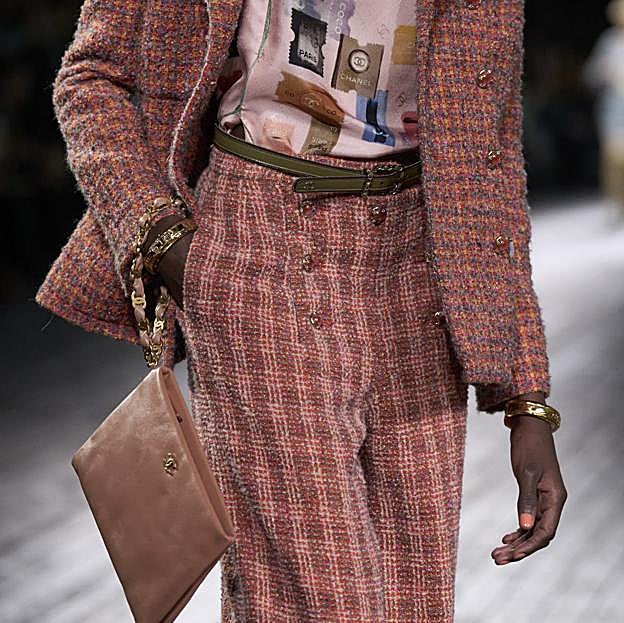 Imagen principal - Bolsos pulsera de Chanel, Dior y Victoria Beckham.