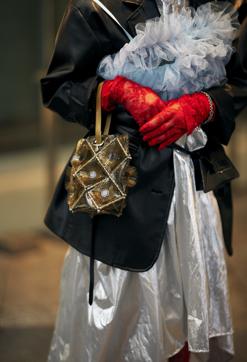 Imagen secundaria 2 - Looks de street style con bolsos pulsera.