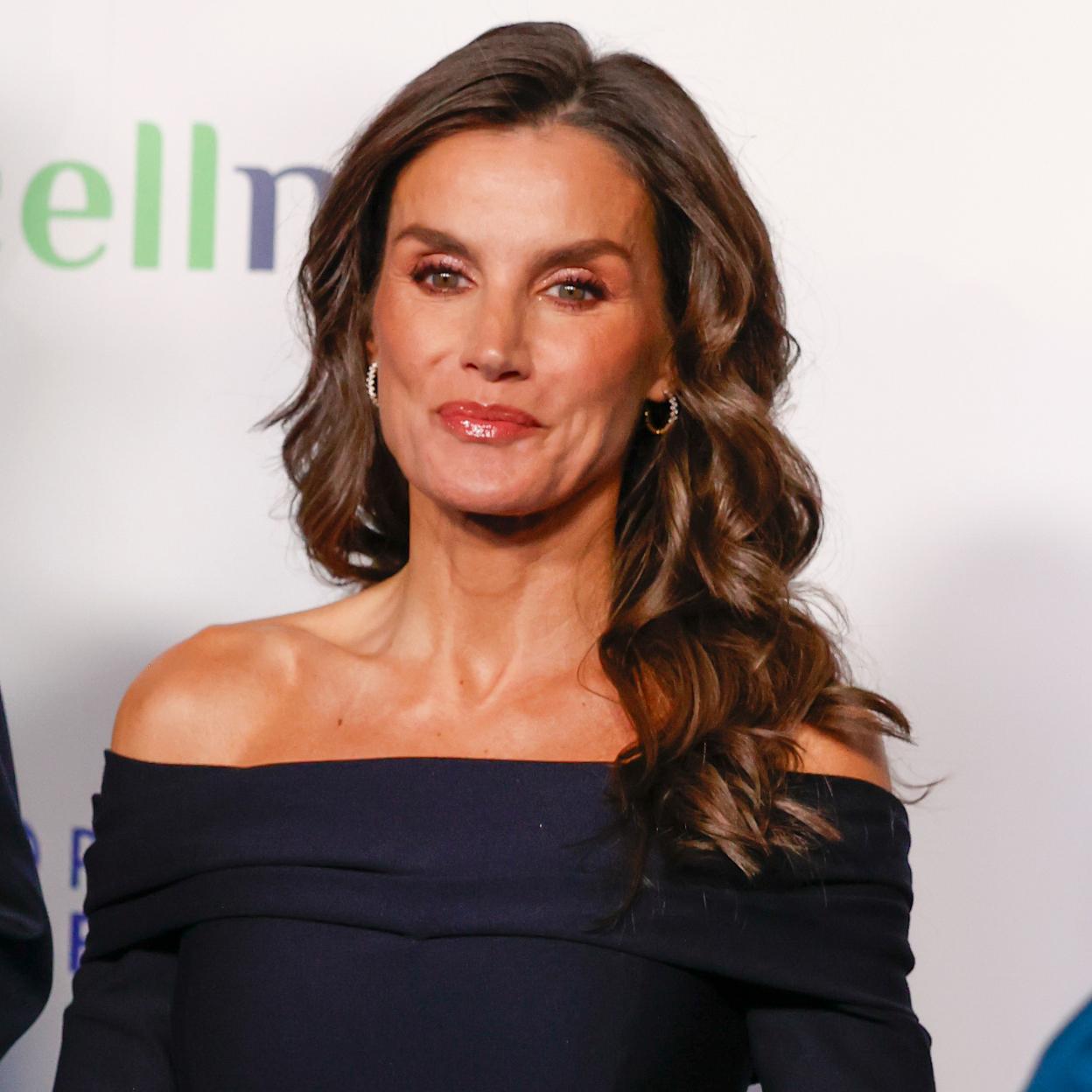 Reina Letizia peinada con ondas